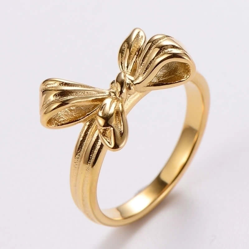 Eleganter Schleifenring 18 Karat vergoldet