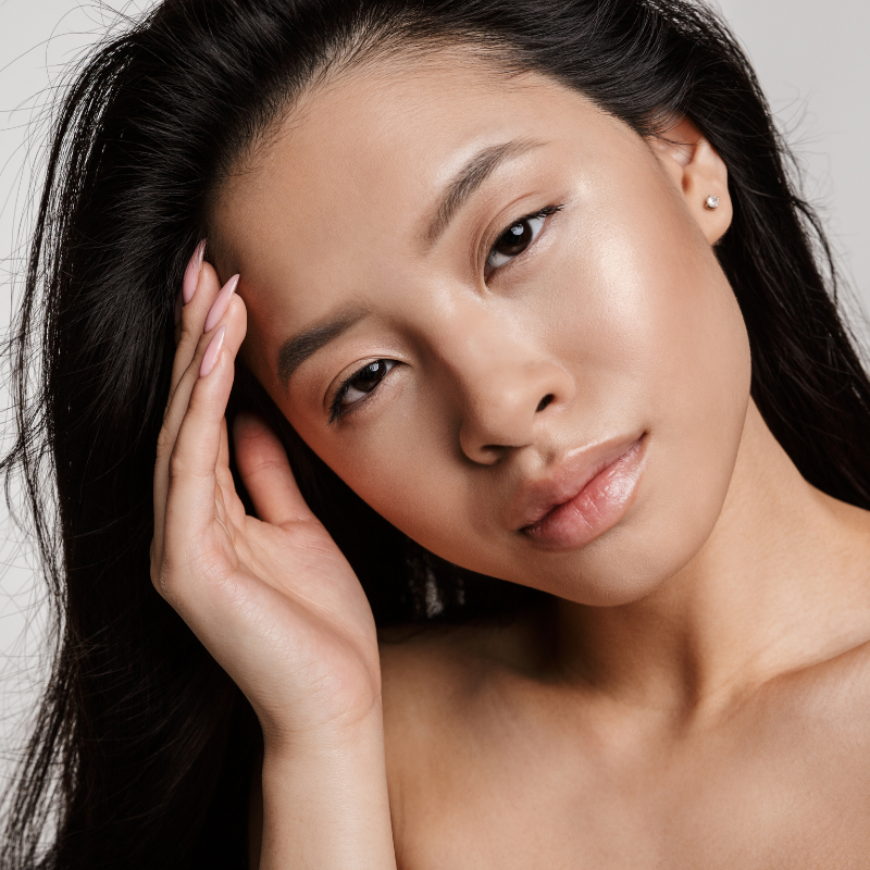 THE GLOW SERUM – Illuminating Cell Booster (30 ml) | Anti-Aging Serum mit Bakuchiol, Hyaluron & Liposomen – SAYOKO UNIQUE