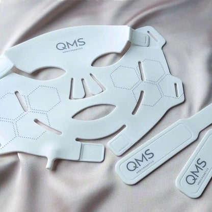Produktfoto_QMS_Medicosmetics_LED_Light_Treatment_Maske_mit_Riemen
